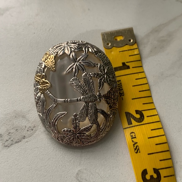 Vintage Dragonfly Mother of Pearl pendant/brooch. - Picture 5 of 6